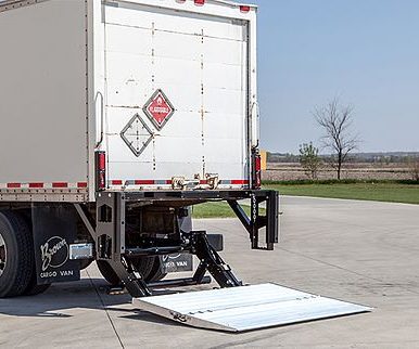 Image of a semi truck liftgate in Columbus Ohio